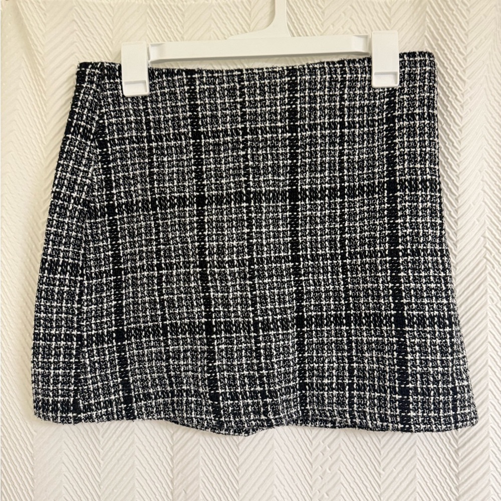 Black and White Tweed Mini Skirt